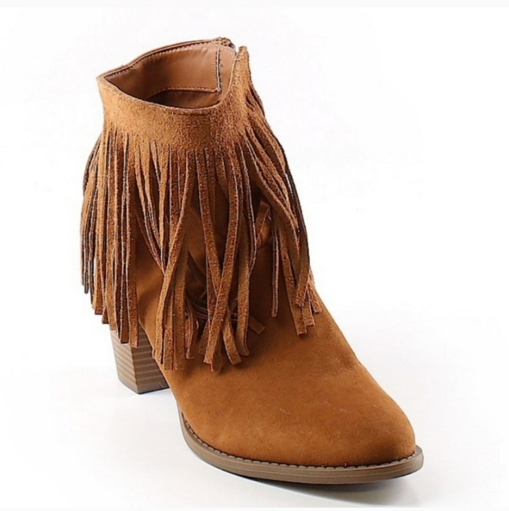 NWT Mossimo Brown Fringe Booties. Size 11